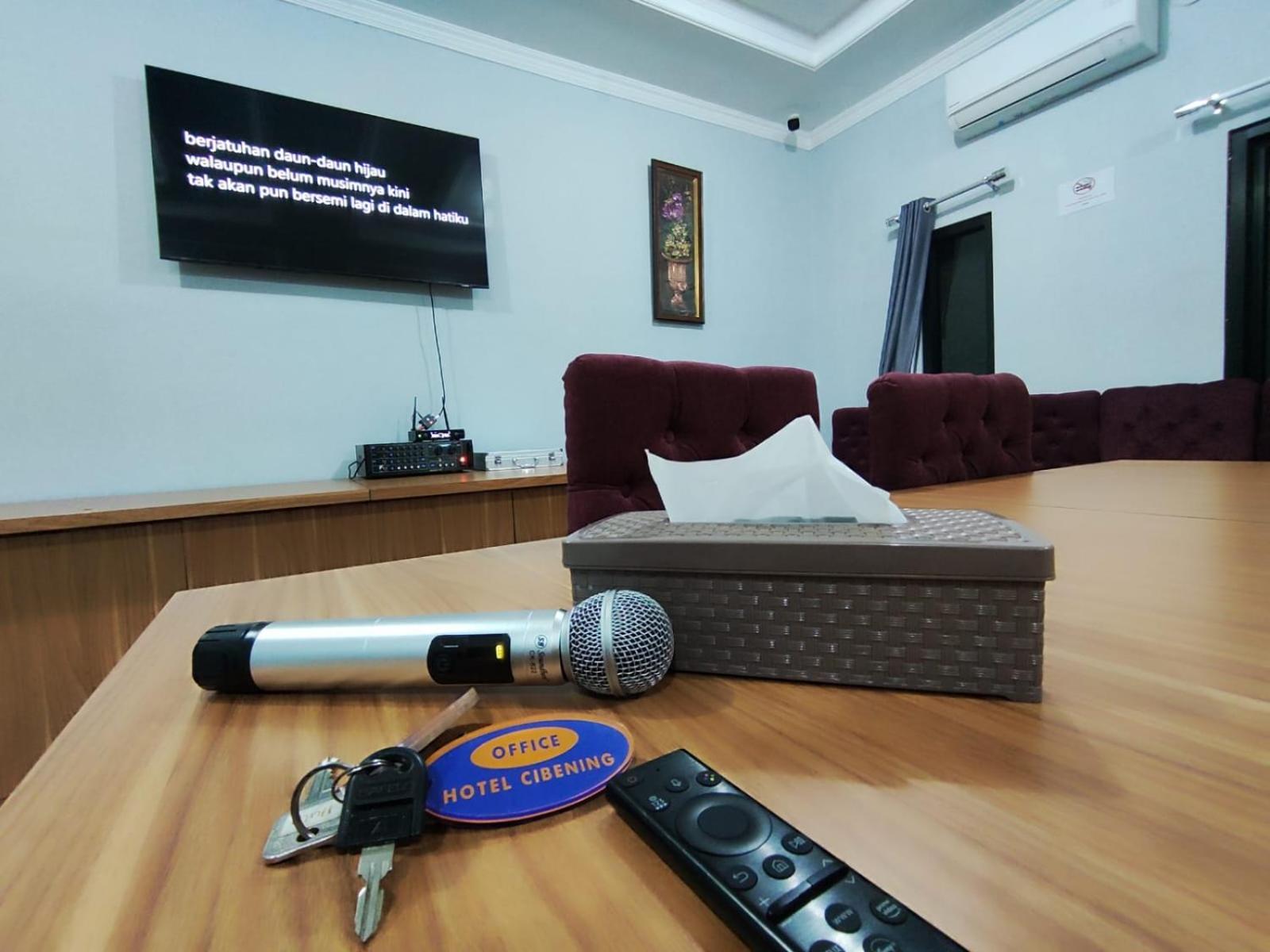 Hotel Cibening Purwakarta Exterior photo