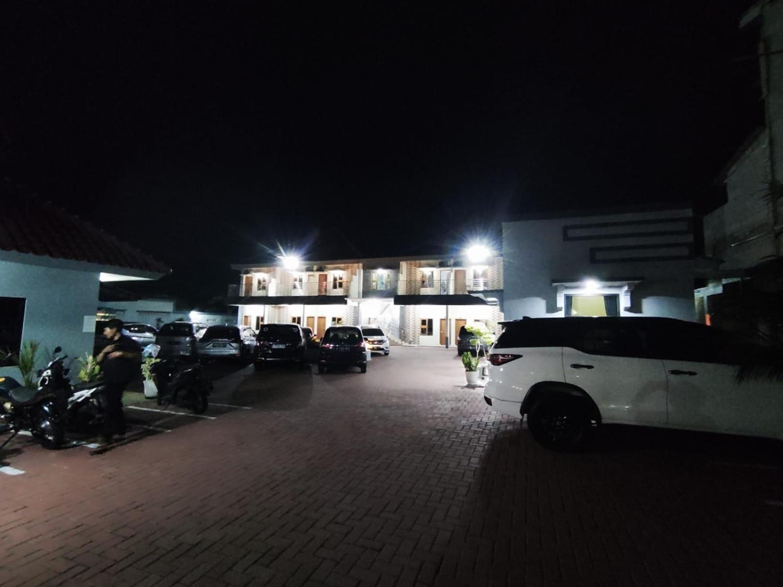 Hotel Cibening Purwakarta Exterior photo