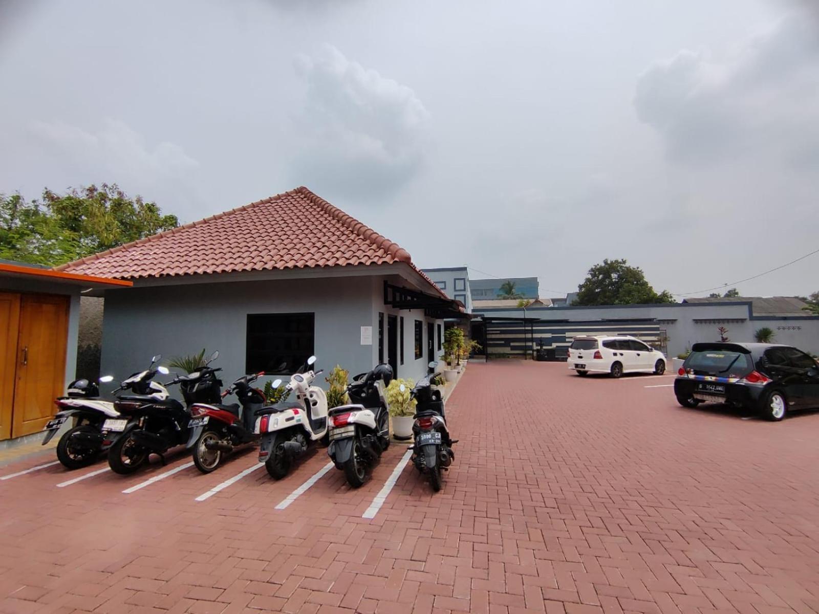 Hotel Cibening Purwakarta Exterior photo