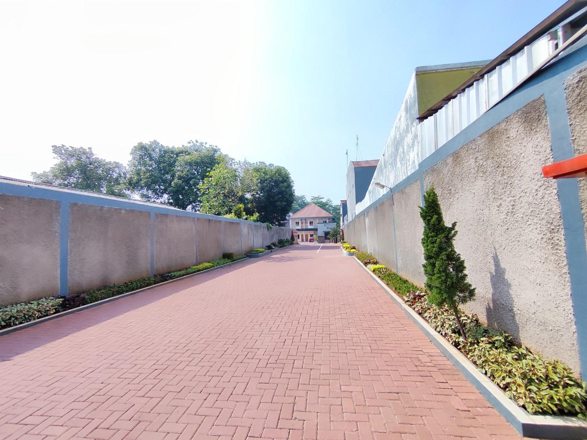 Hotel Cibening Purwakarta Exterior photo