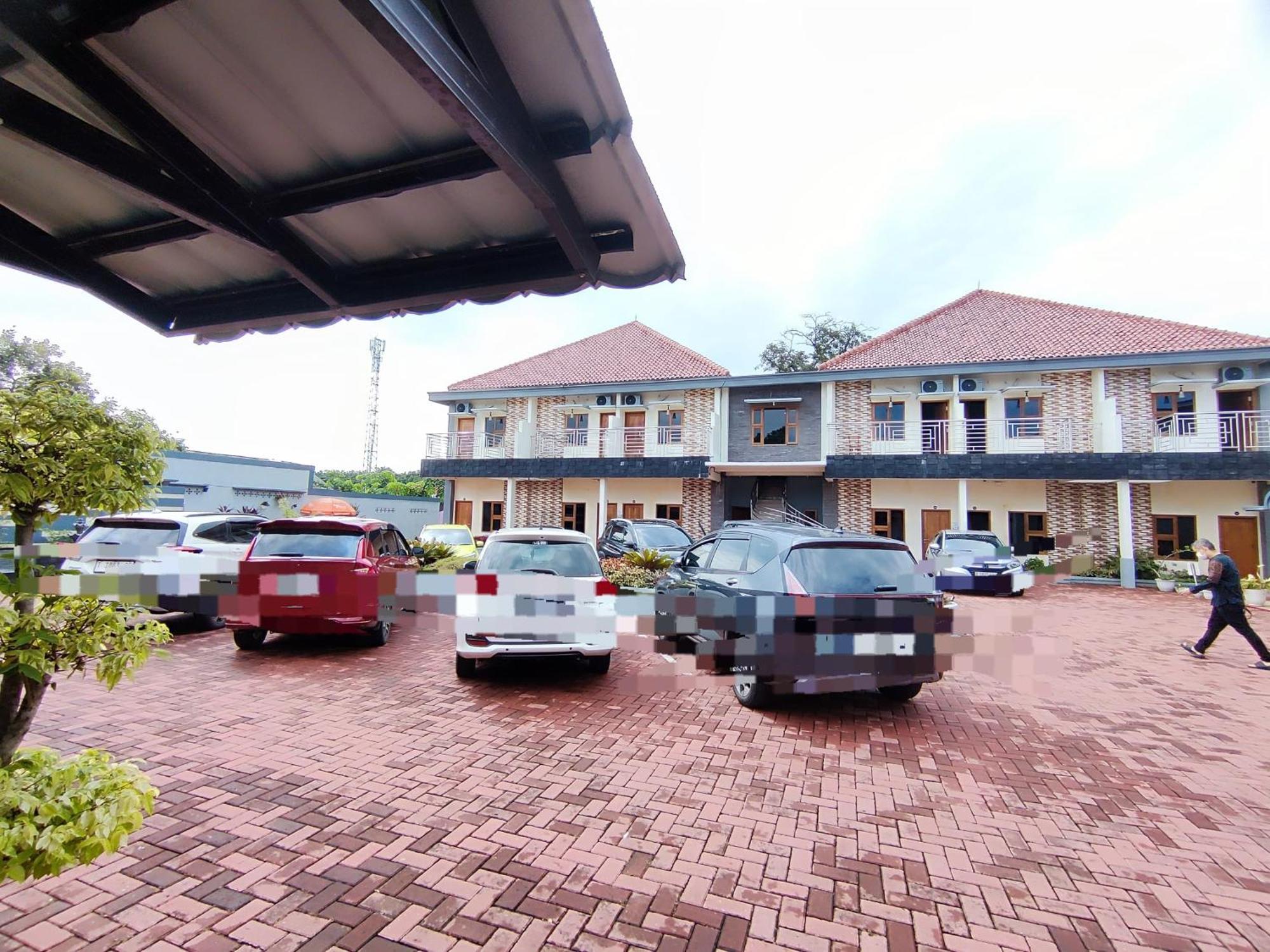 Hotel Cibening Purwakarta Exterior photo